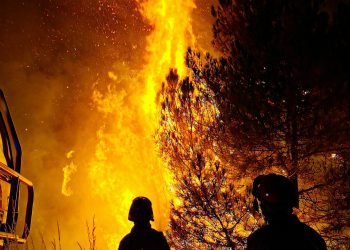 Bombeiro morre subitamente durante combate a incêndio em Oliveira de Azeméis