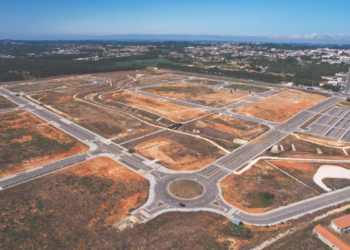 Alcobaça inaugura zona industrial e multiúsos orçados em mais de 12 ME