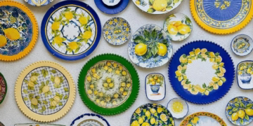 Parlamento acolhe mostra sobre porcelana portuguesa